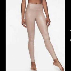 Athleta Blush pink leggings 💕